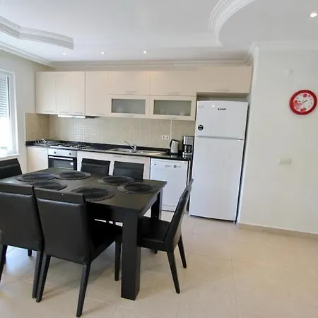 Banana A ألانيا